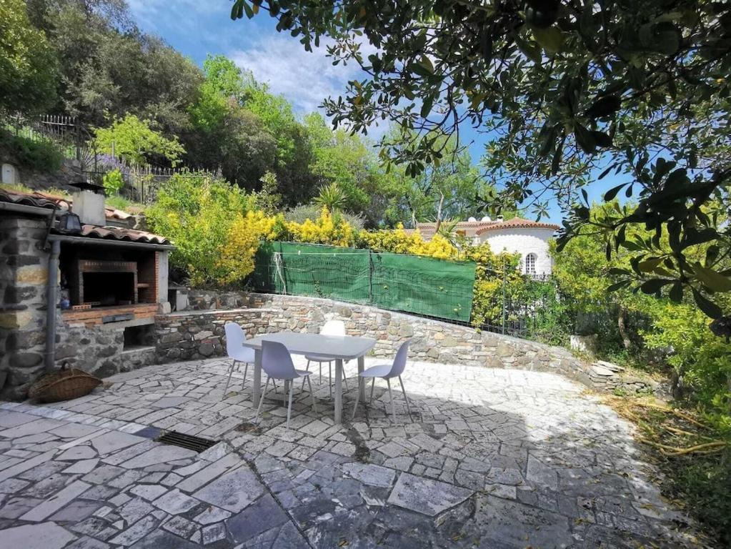 Bas De Villa Au Calme 빌뇌브루베 외부 사진